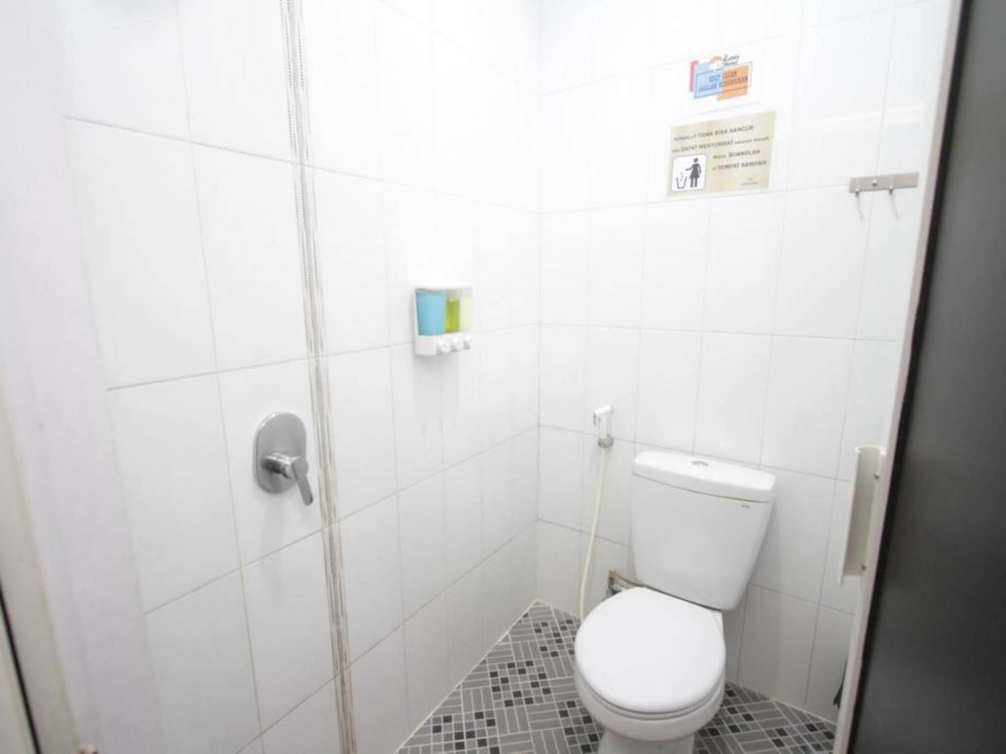 יוגיאקרטה The Cabin Hotel Gandekan מראה חיצוני תמונה